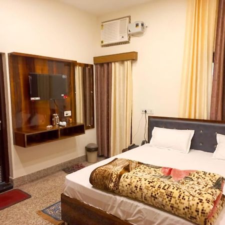 Kalash Guest House Ayodhya 外观 照片