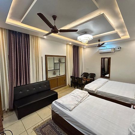 Kalash Guest House Ayodhya 外观 照片