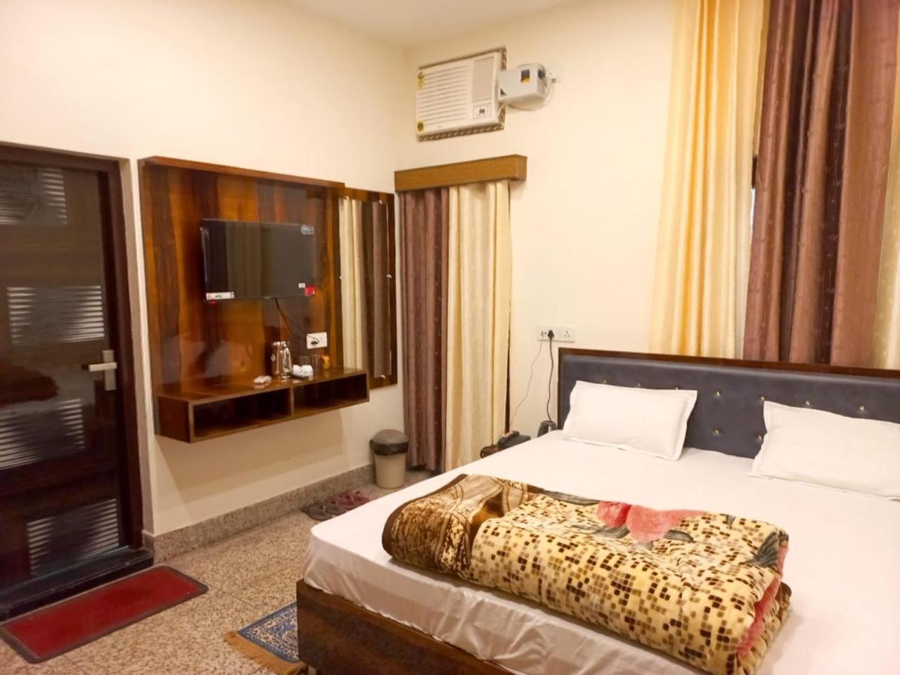 Kalash Guest House Ayodhya 外观 照片