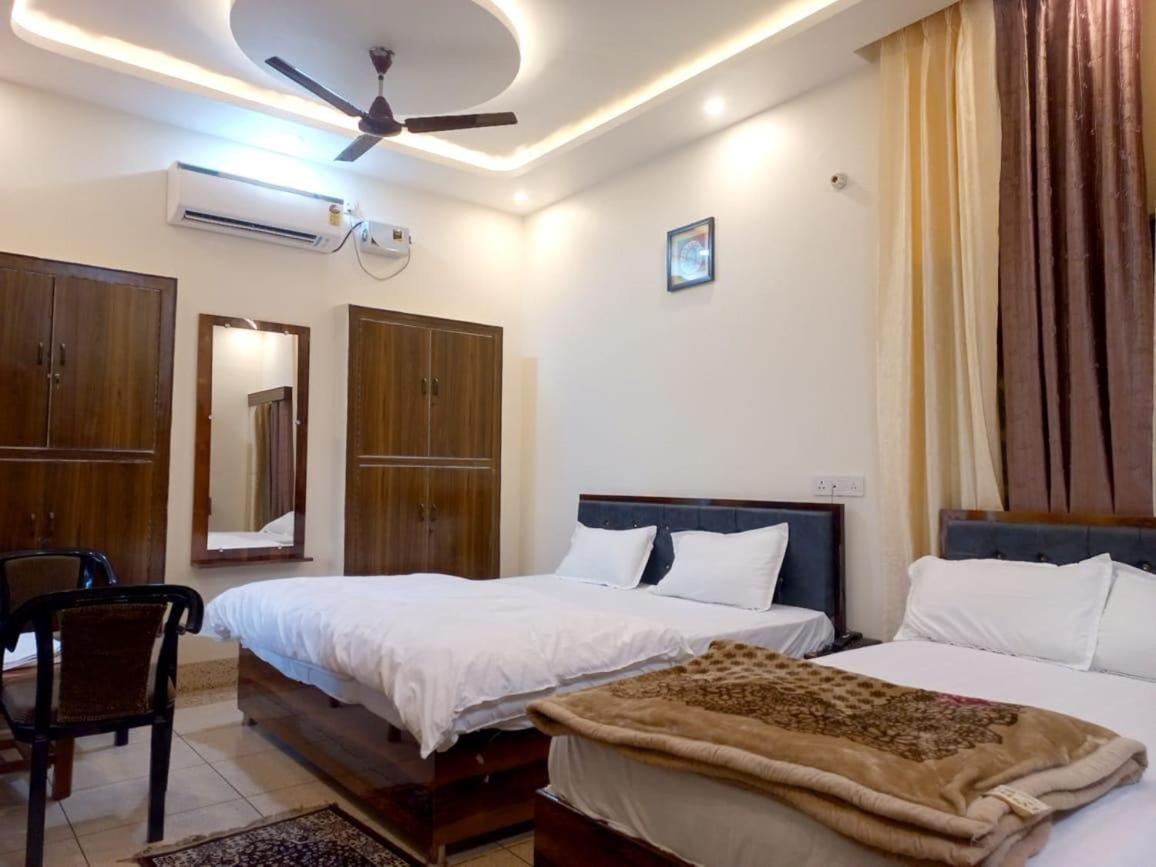 Kalash Guest House Ayodhya 外观 照片
